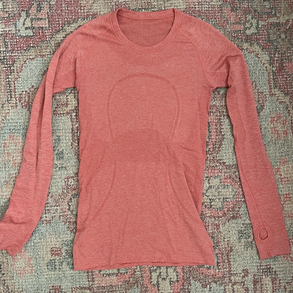 Lululemon Swiftly Tech Long Sleeve in Light Red | Size 6
